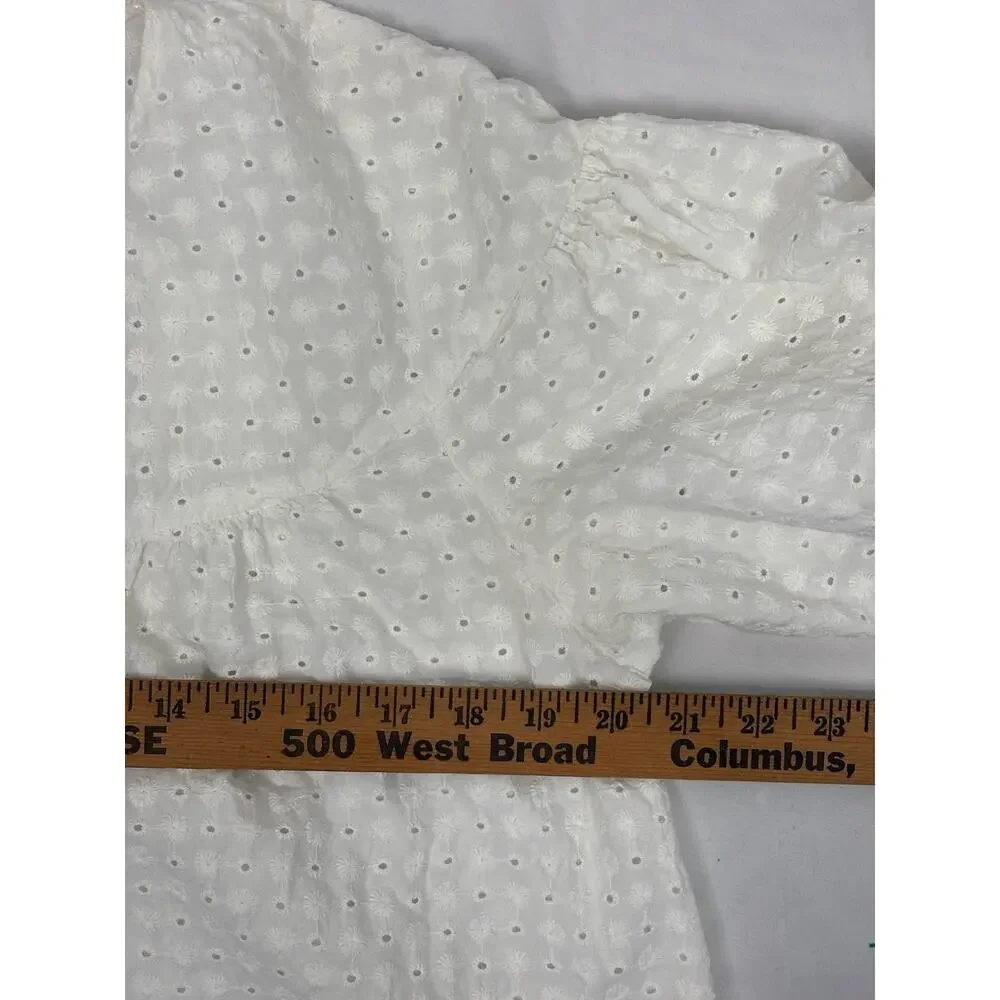 Zara Women 100% Cotton Embroidered Eyelet Off White V-neck Popover Size M